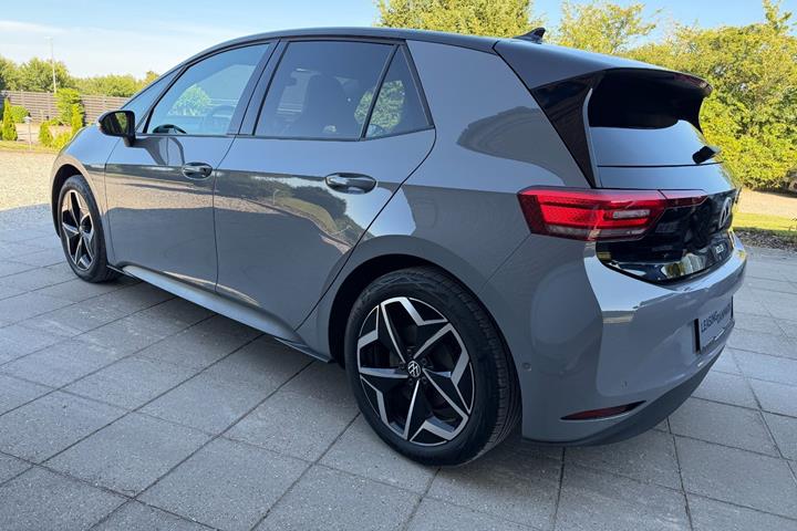 Grå VW ID.3 fra 2022
