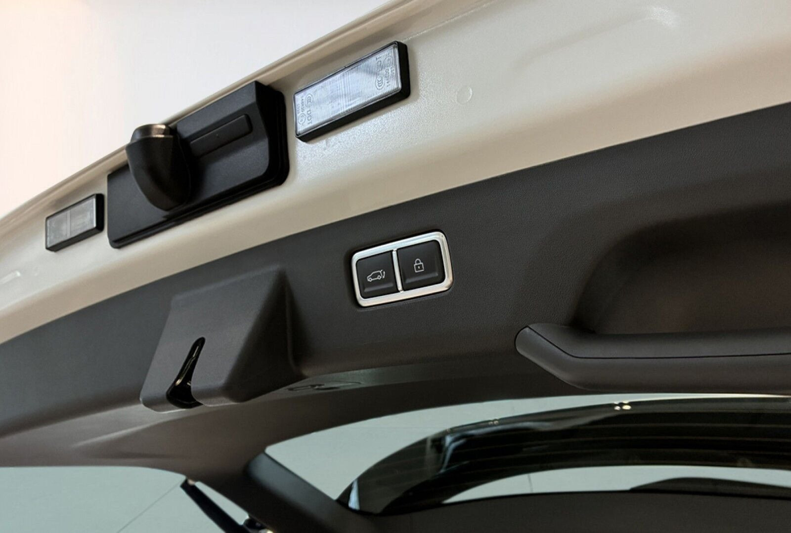 Hvid Kia EV9 fra 2026