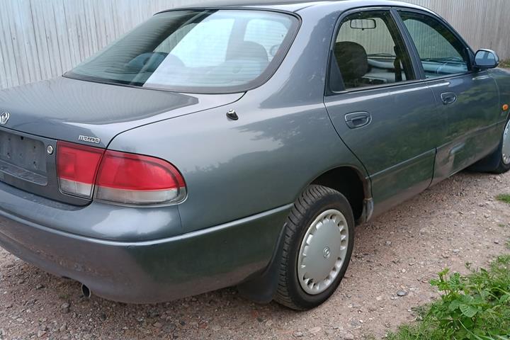 undefined Mazda 626 fra 1994