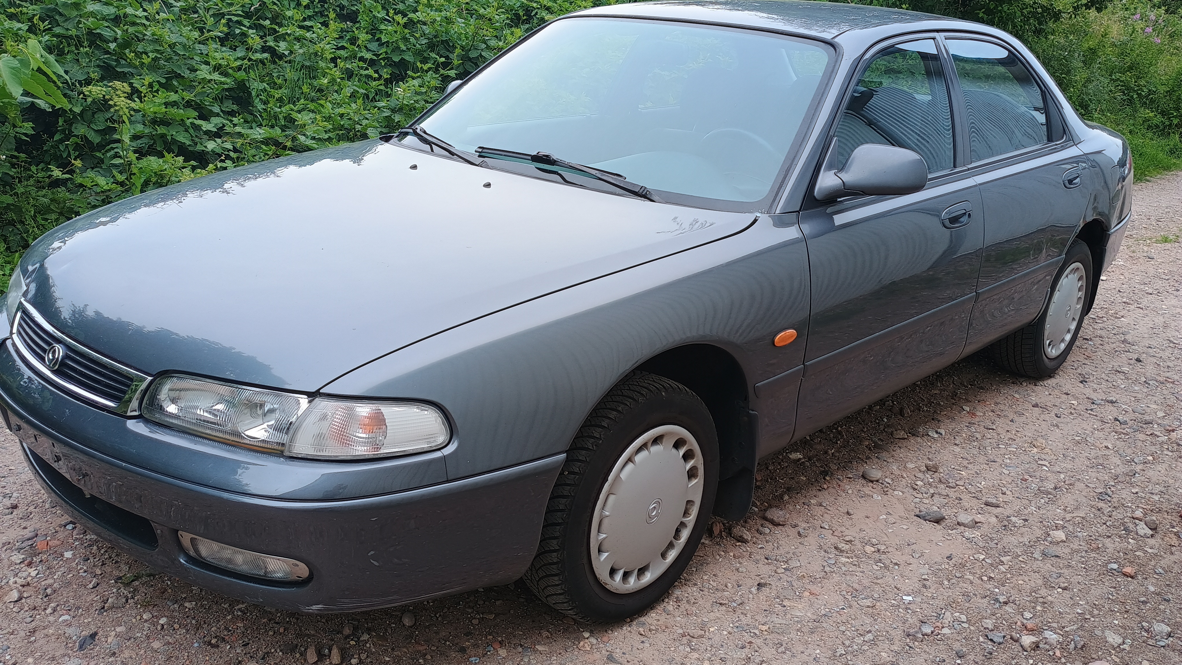 Mazda 626 1,8 I SEDAN