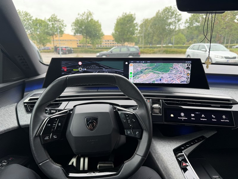 undefined Peugeot 5008 fra 2024