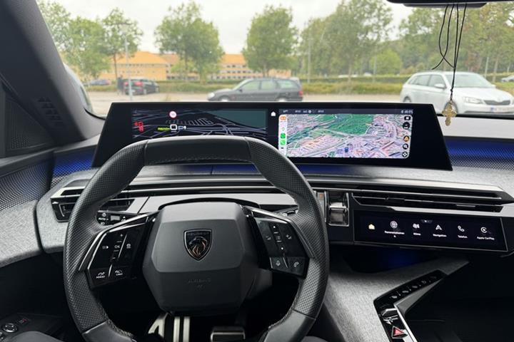 undefined Peugeot 5008 fra 2024