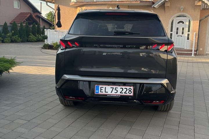 undefined Peugeot 5008 fra 2024