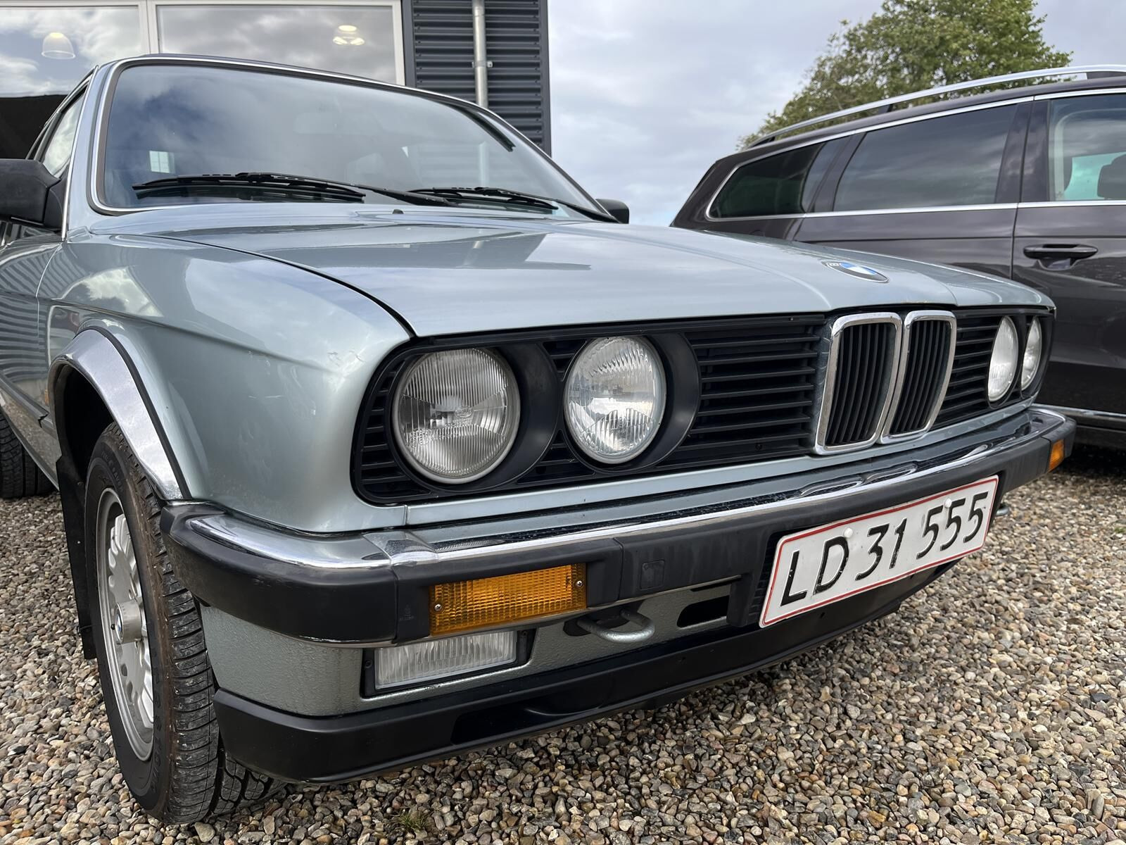 undefined BMW 323i fra 1984