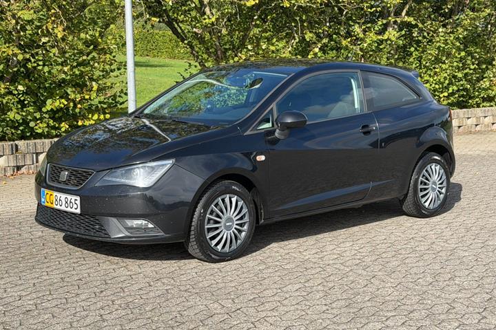 Sort Seat Ibiza fra 2014 set udefra