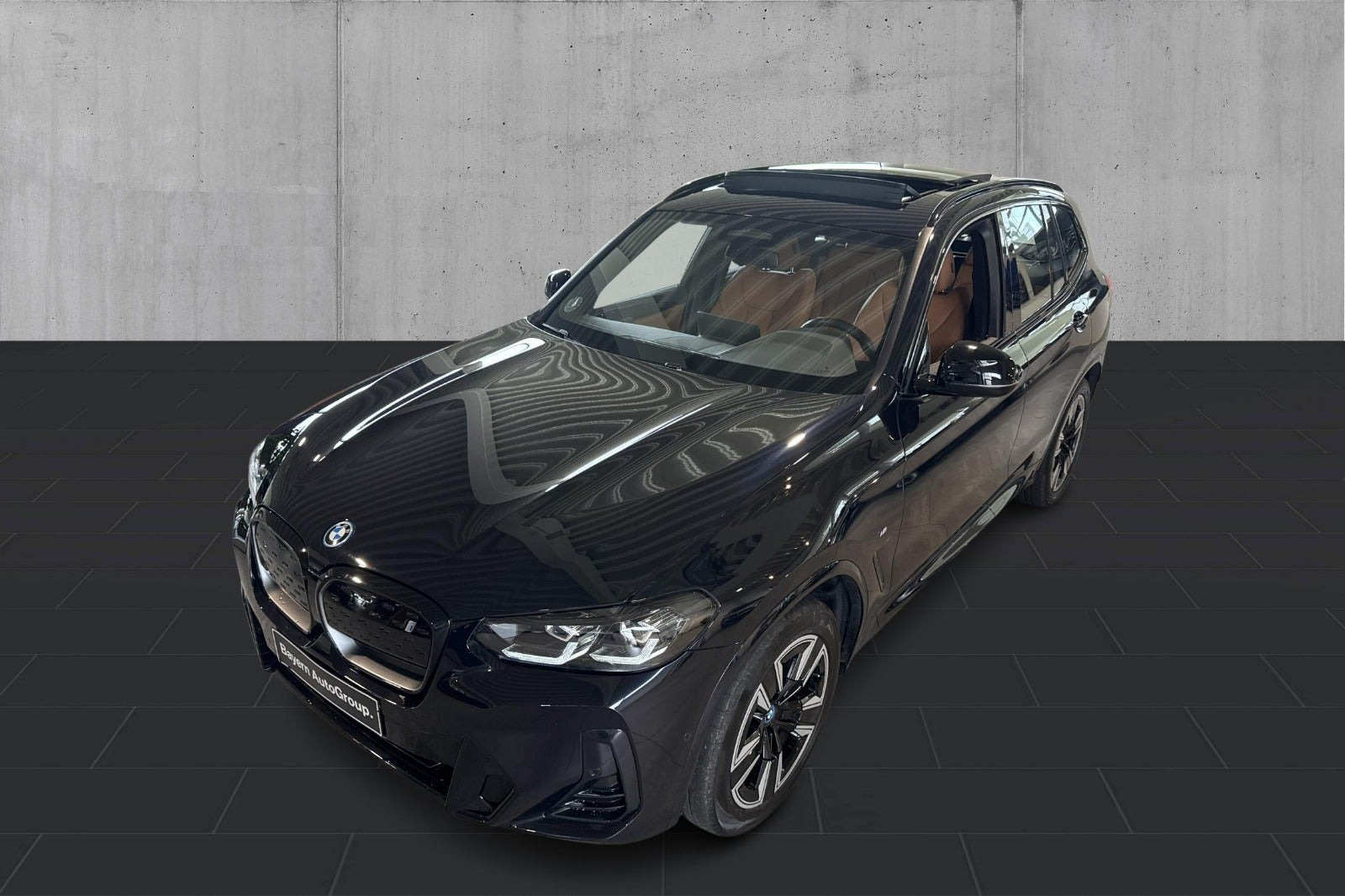 Sort BMW iX3 fra 2023