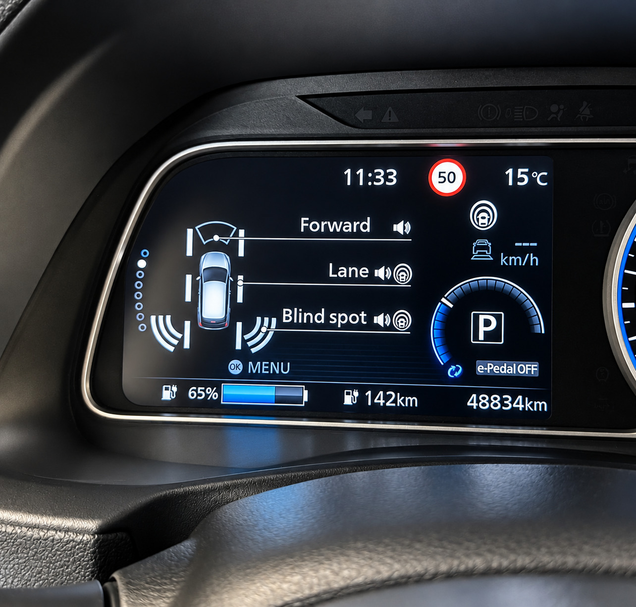 Hvid Nissan Leaf fra 2024
