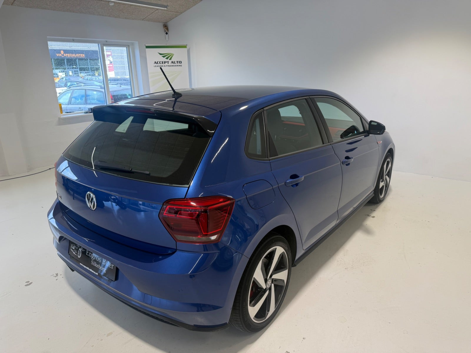 Blå VW Polo fra 2018