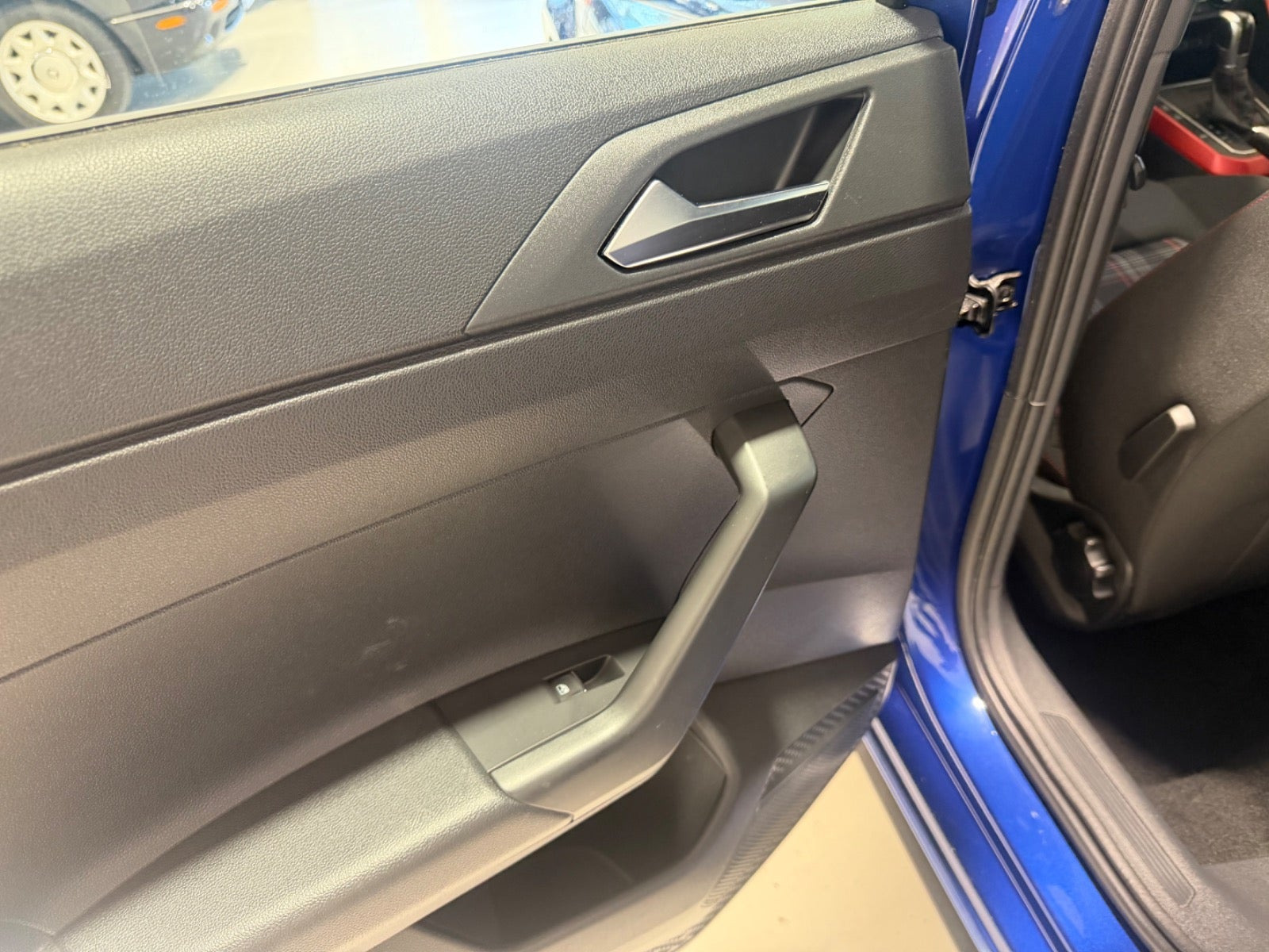 Blå VW Polo fra 2018