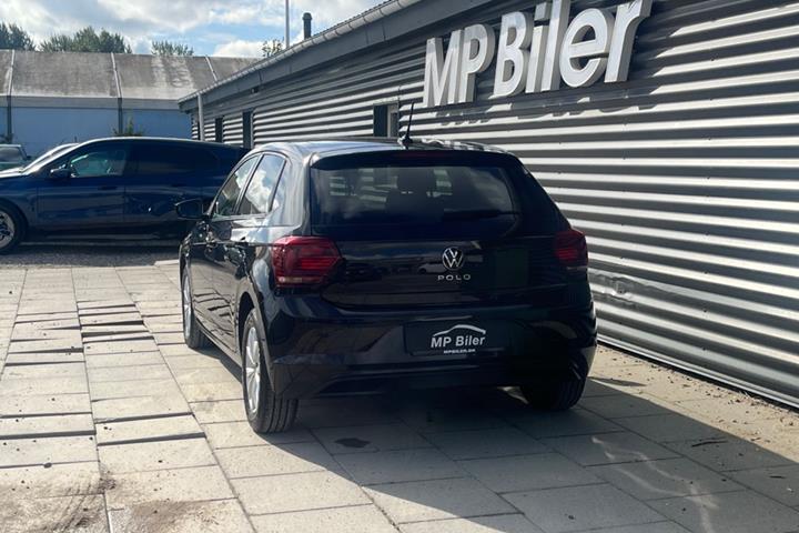 Sort VW Polo fra 2021