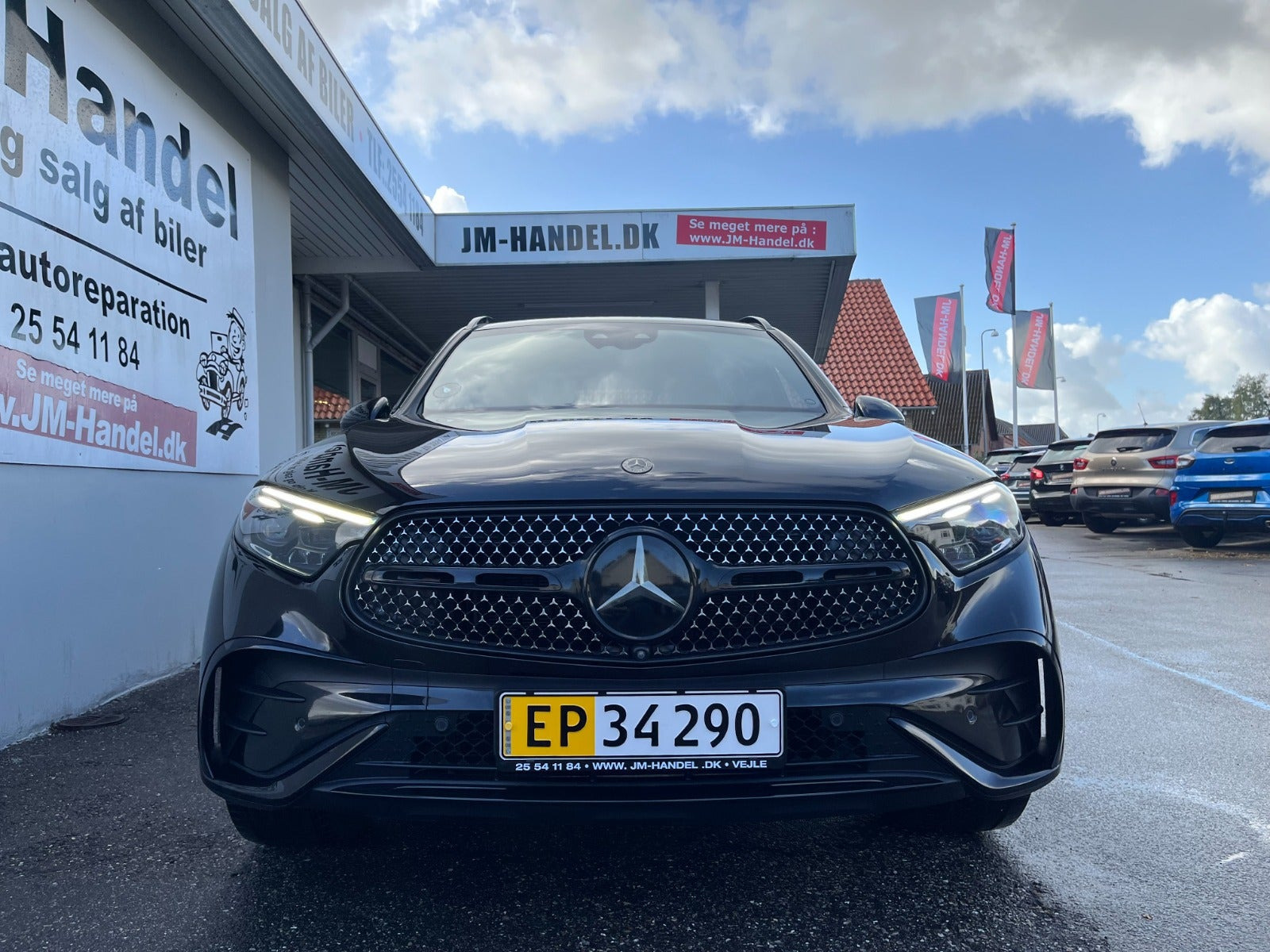 Sort Mercedes GLC300 d fra 2023