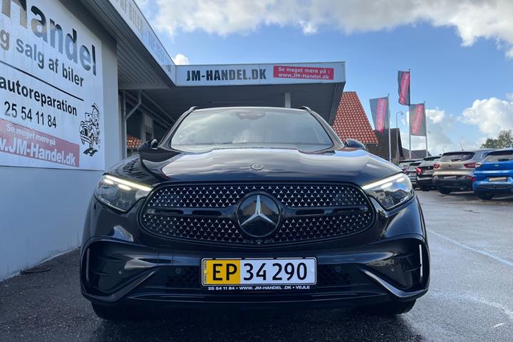 Sort Mercedes GLC300 d fra 2023