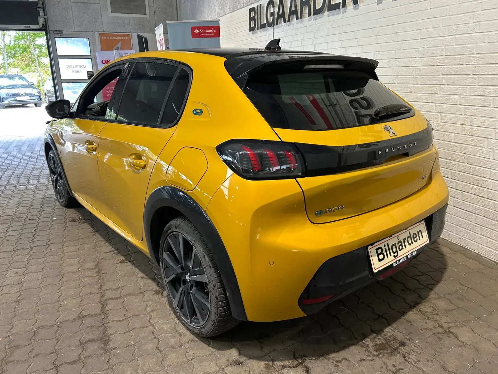 undefined Peugeot e-208 fra 2023