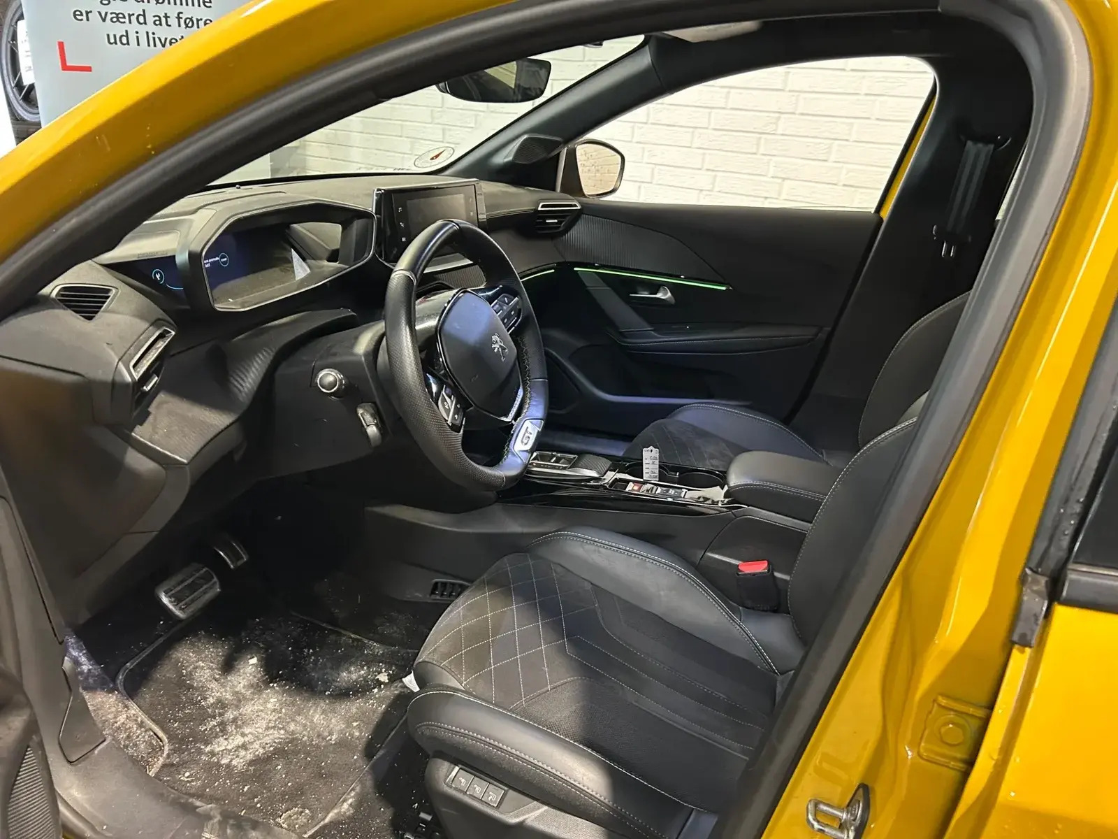 undefined Peugeot e-208 fra 2023