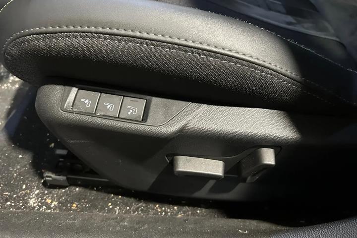 undefined Peugeot e-208 fra 2023