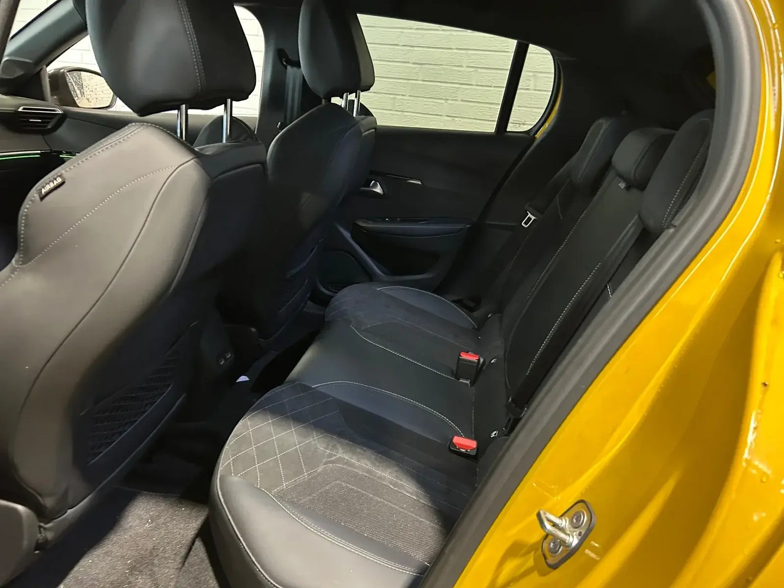 undefined Peugeot e-208 fra 2023