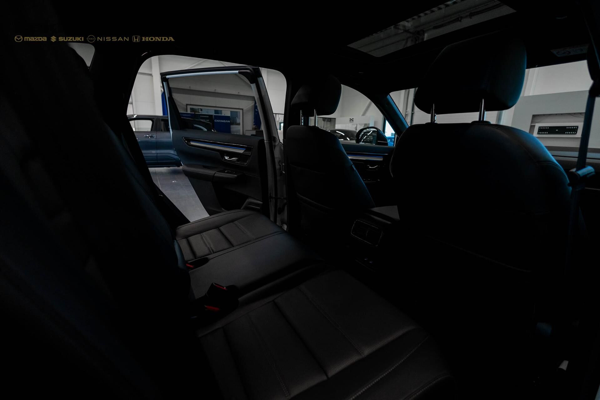 Hvid Honda CR-V fra 2025