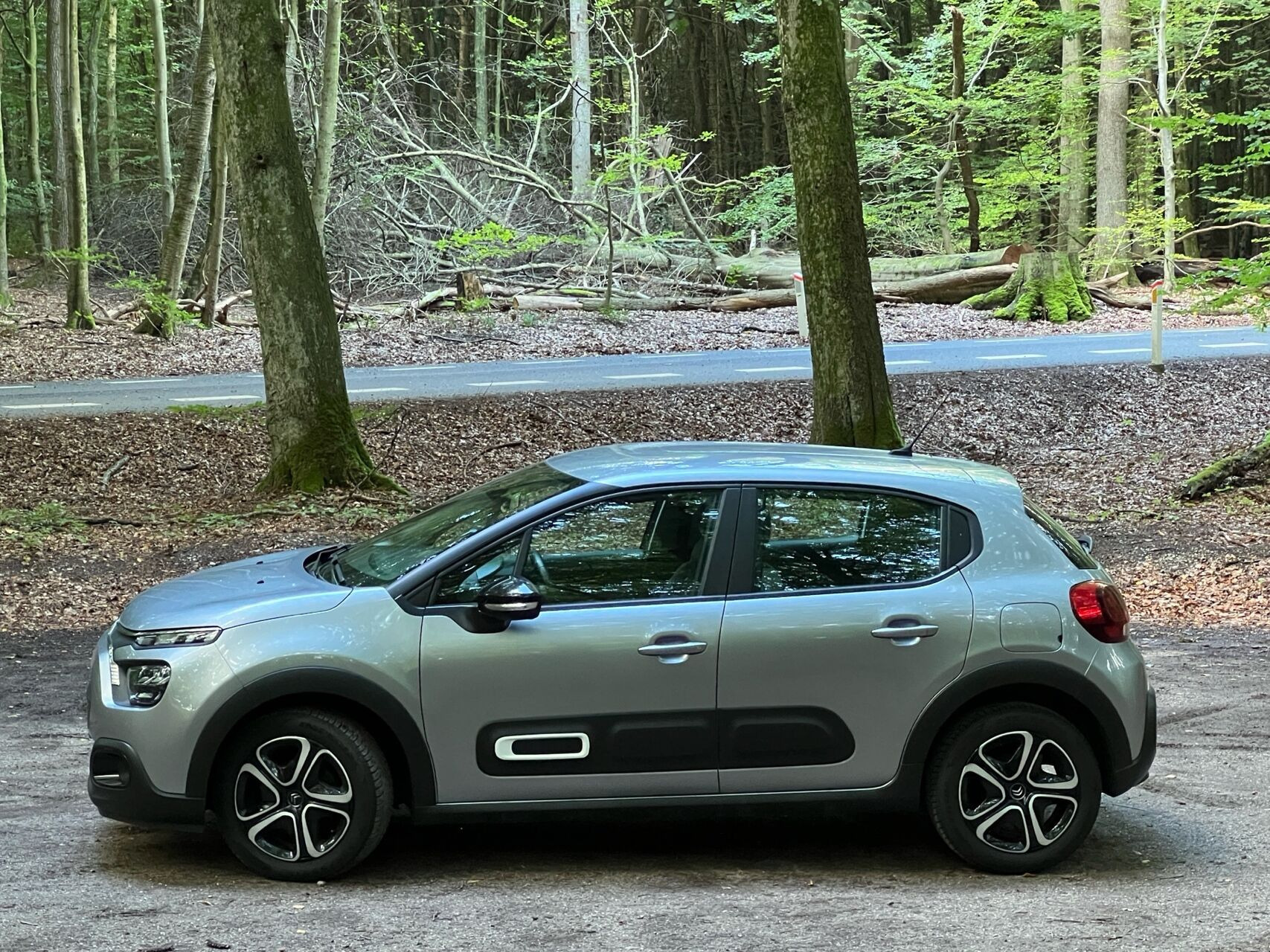 Grå Citroën C3 fra 2024