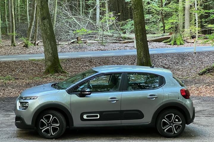 Grå Citroën C3 fra 2024