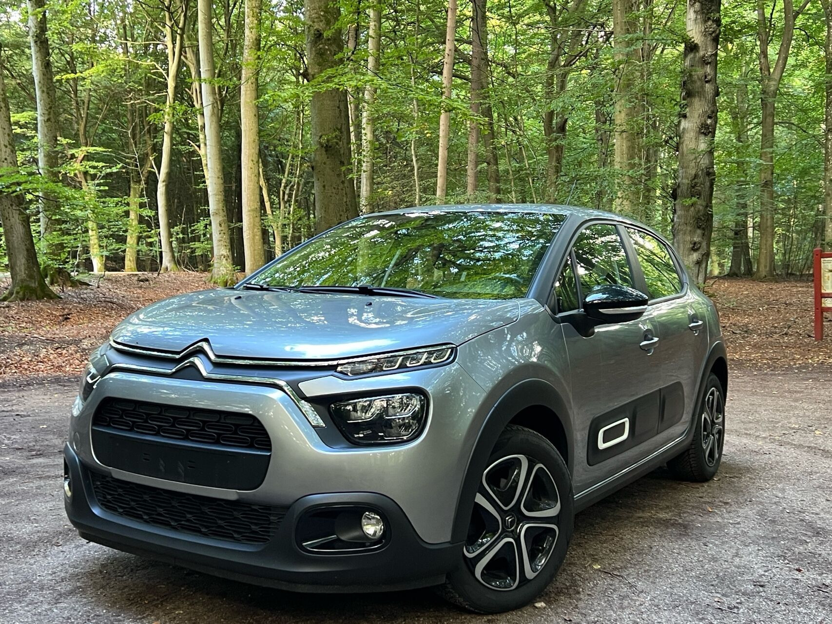 Grå Citroën C3 fra 2024
