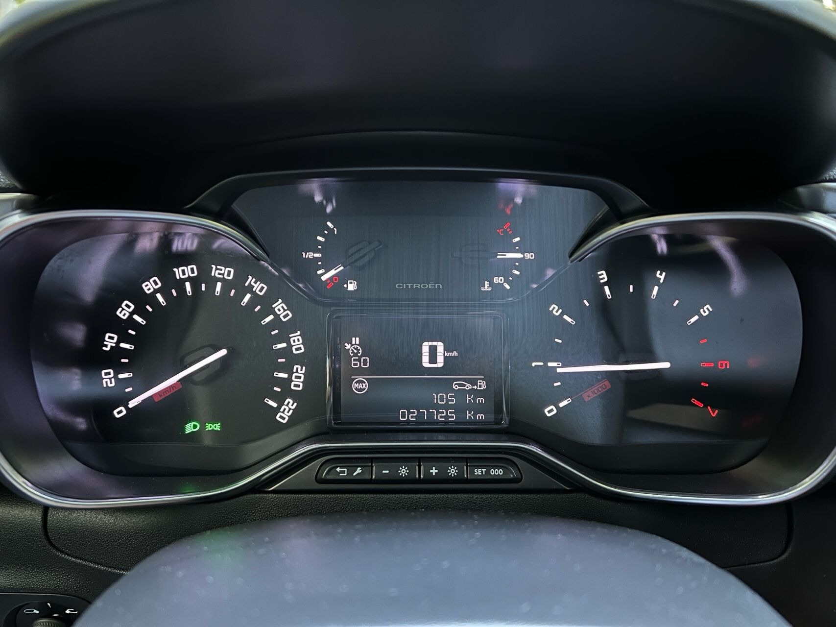Grå Citroën C3 fra 2024