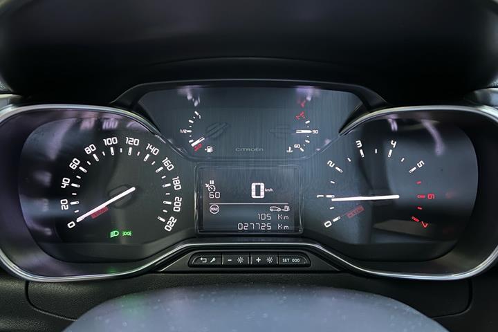 Grå Citroën C3 fra 2024