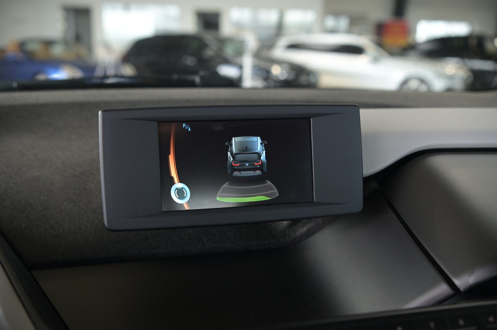 Grå BMW i3 fra 2017