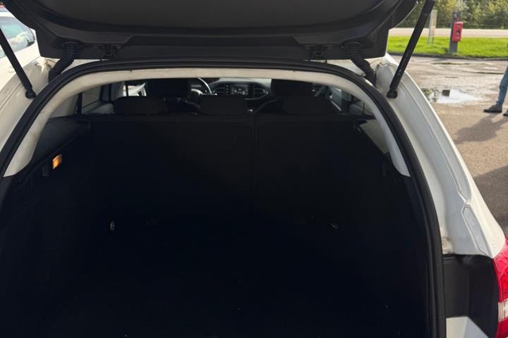 undefined Peugeot 308 fra 2016