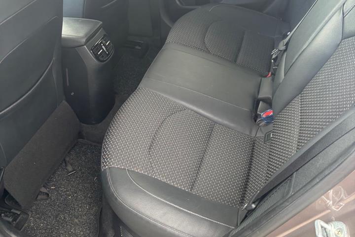 Brun Kia Ceed fra 2020