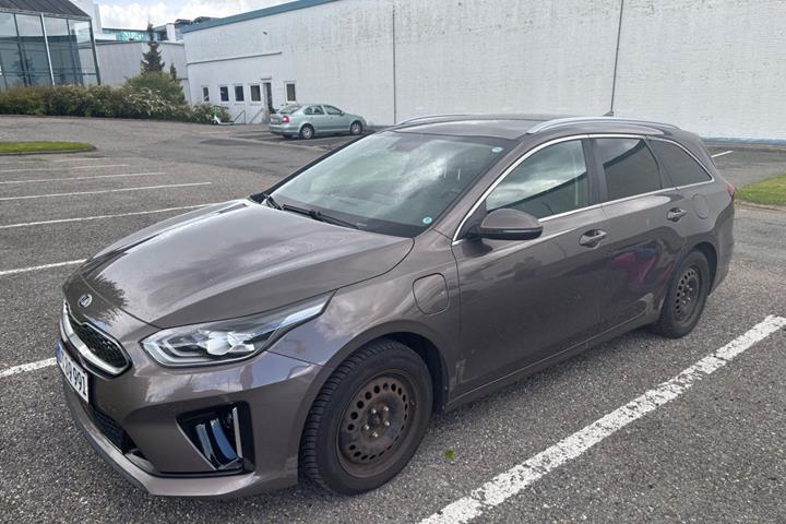 Brun Kia Ceed fra 2020