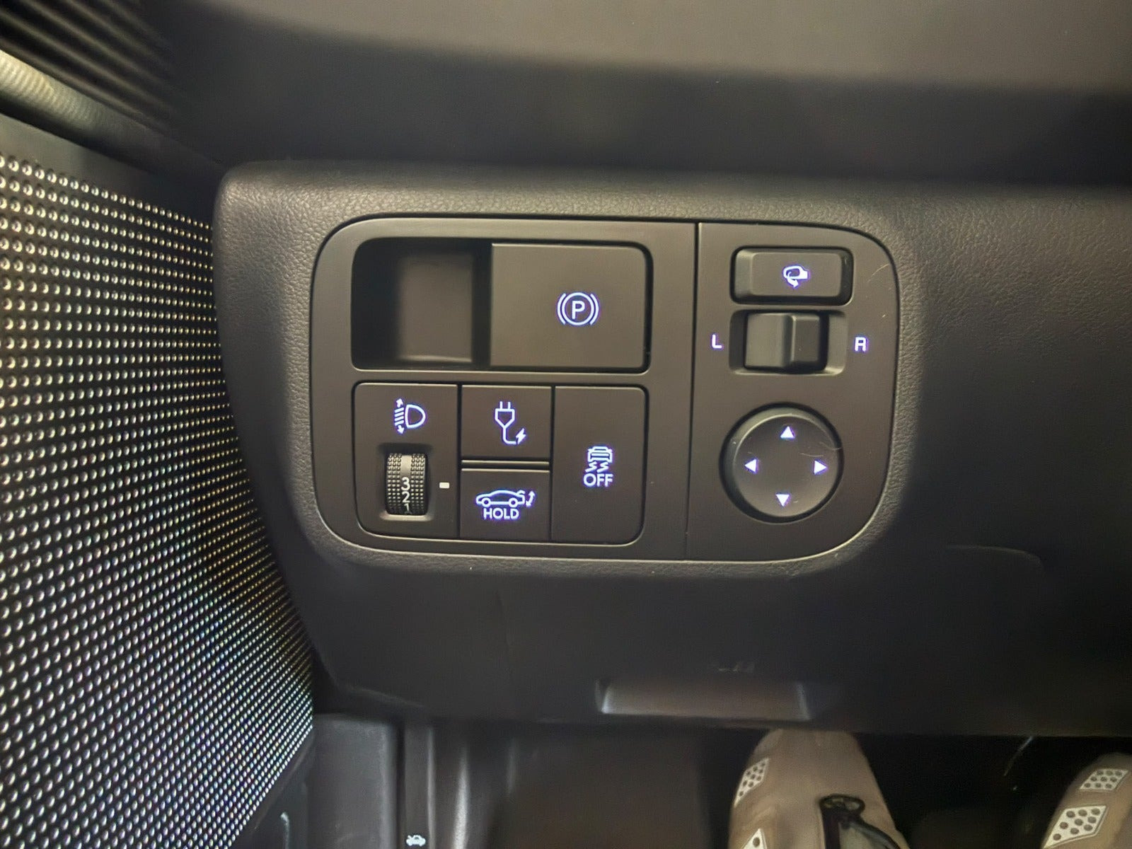 Blå Hyundai Ioniq 6 fra 2024