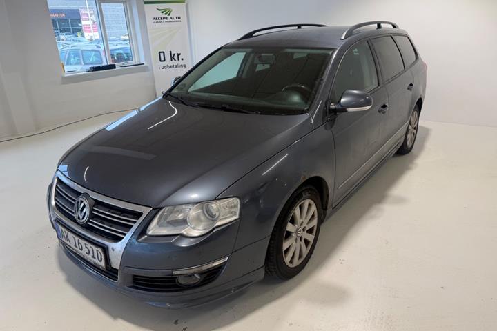 Grå VW Passat fra 2009