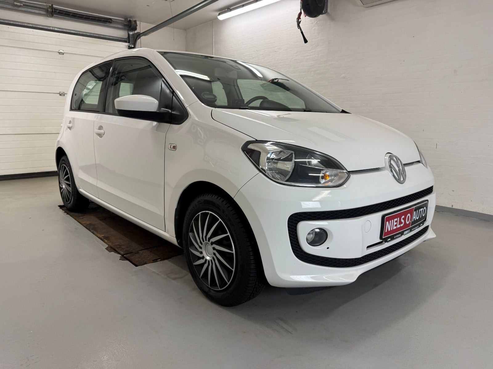 Hvid VW UP! fra 2014