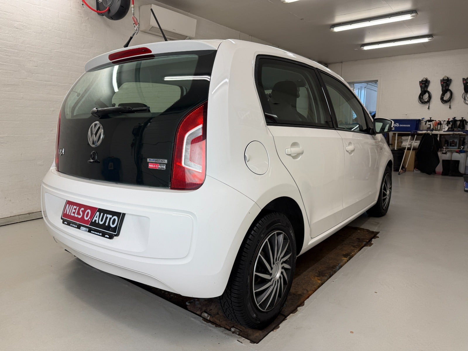 Hvid VW UP! fra 2014
