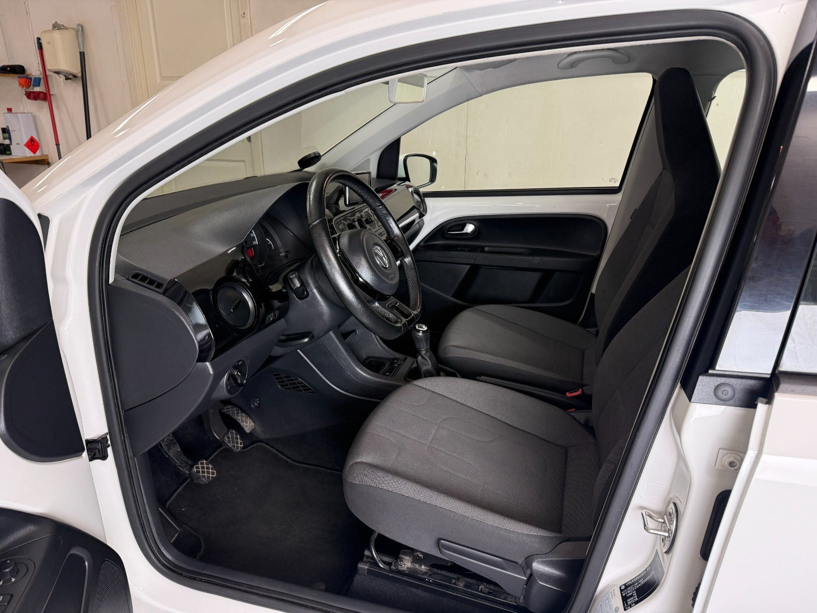 Hvid VW UP! fra 2014