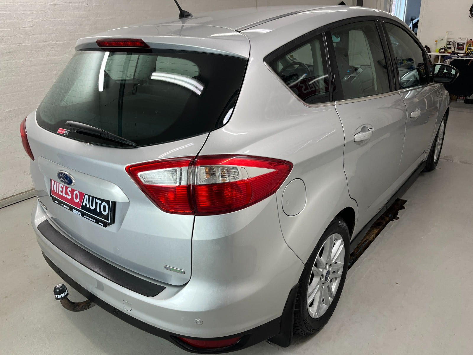 Sølv Ford C-MAX fra 2014