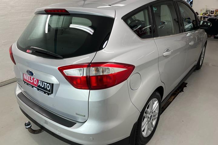 Sølv Ford C-MAX fra 2014