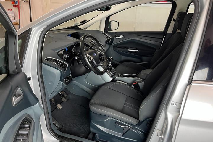 Sølv Ford C-MAX fra 2014