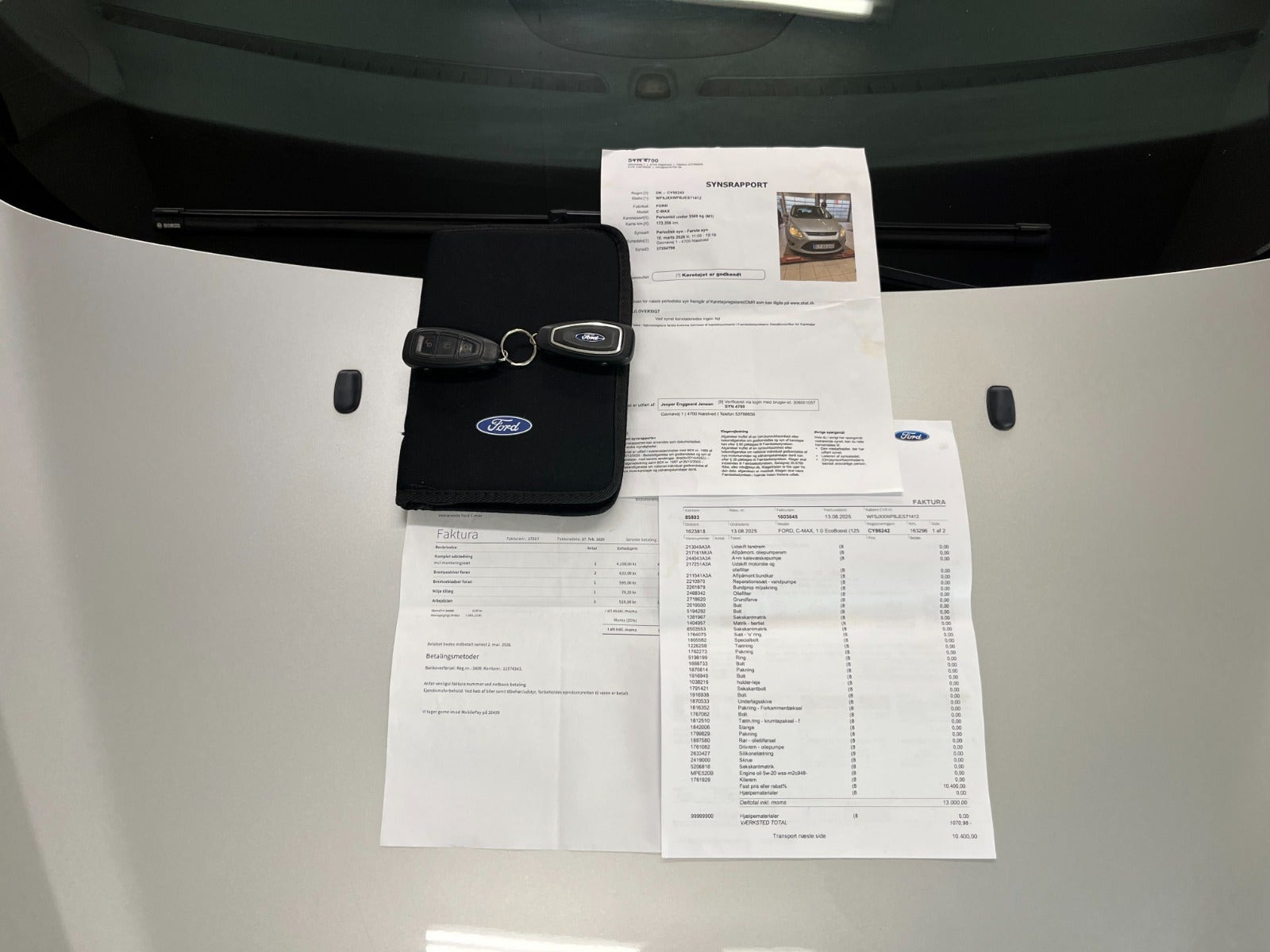 Sølv Ford C-MAX fra 2014