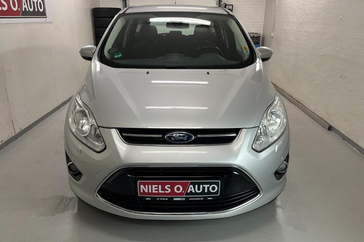 Sølv Ford C-MAX fra 2014