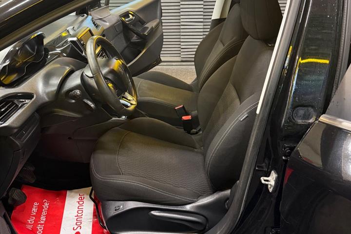 undefined Peugeot 208 fra 2018