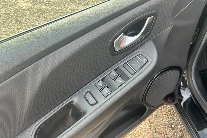 Sort Renault Clio IV fra 2019