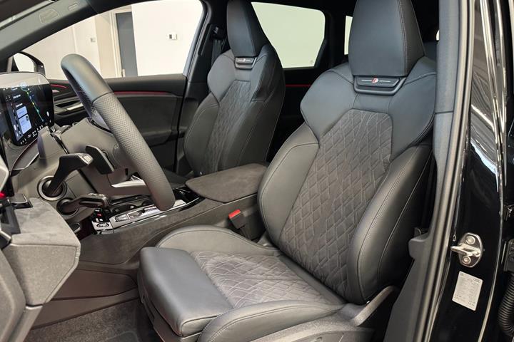 Sort Audi Q6 e-tron fra 2027