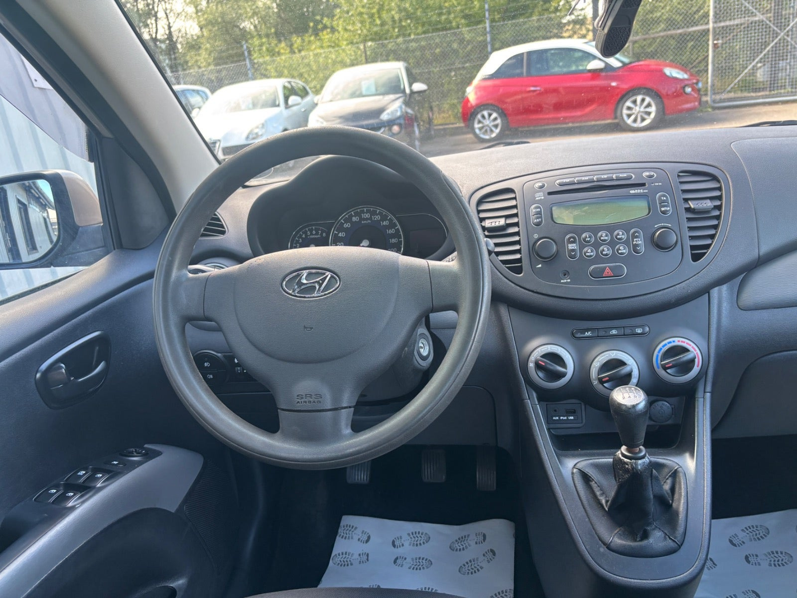 Orange Hyundai i10 fra 2011