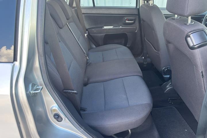 Sølv Mazda 2 fra 2007