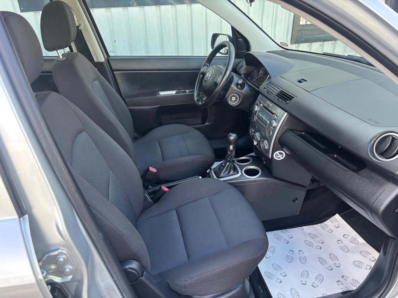 Sølv Mazda 2 fra 2007