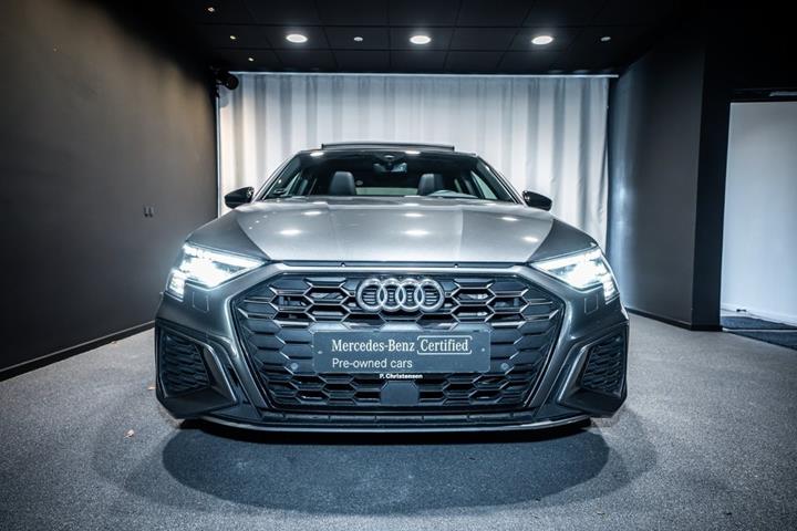 Grå Audi A3 fra 2021