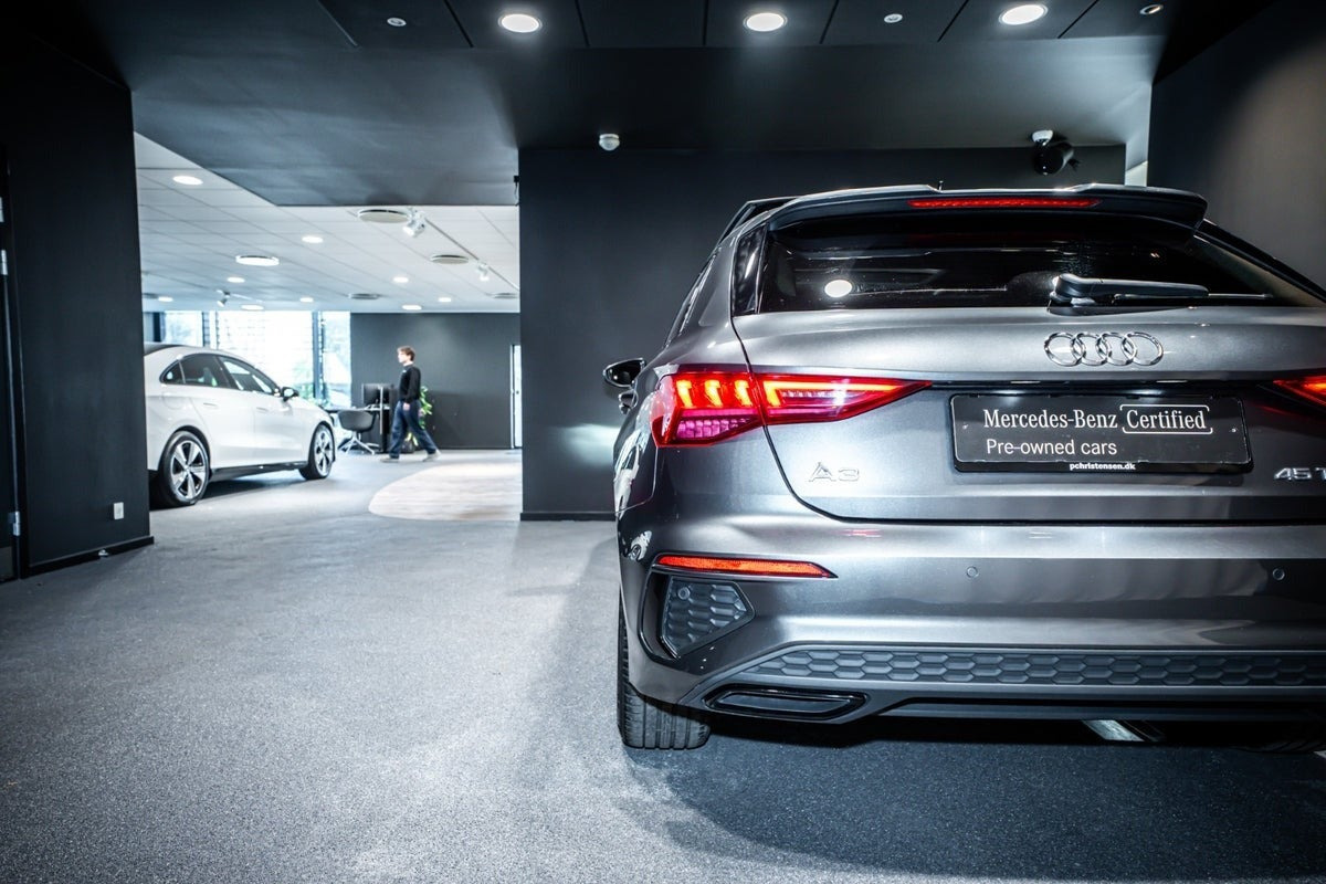 Grå Audi A3 fra 2021