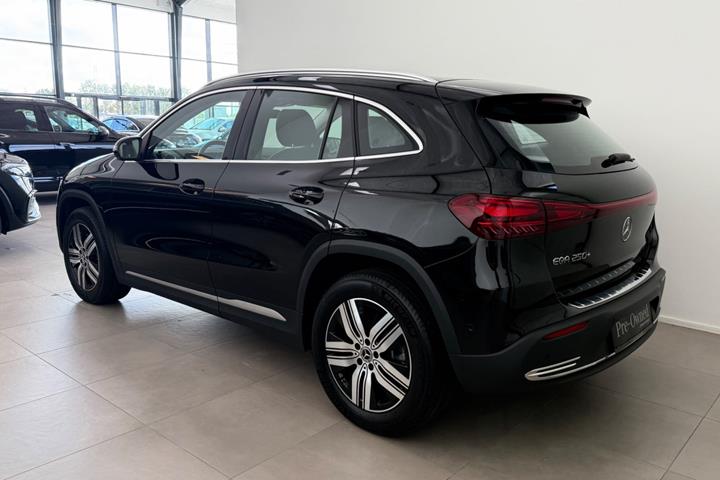 Sort Mercedes EQA250+ fra 2026