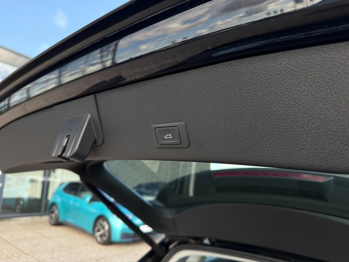 Sort Audi e-tron fra 2022
